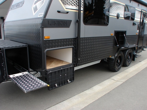 Legion - Thor - 20’6ft - Side Club - Walk Around Bed